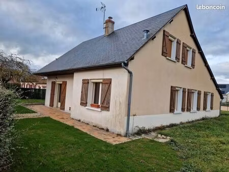 maison 5 pièces 136 m²