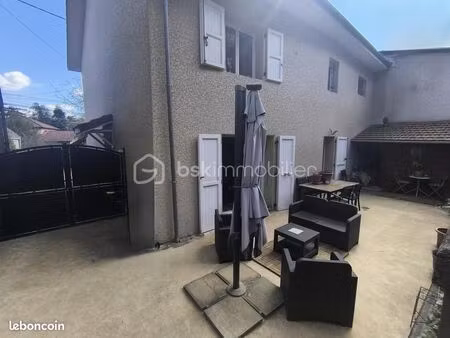 maison de village 5 pièces 123 m²