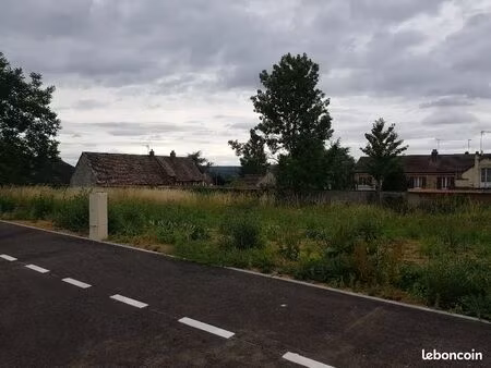 terrain 377 m² incarville