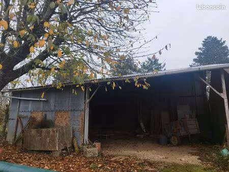 hangar métallique avec terrain constructible