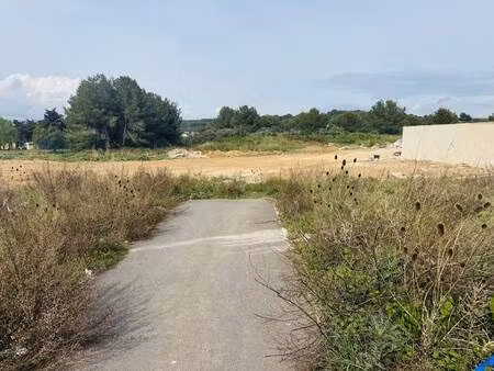 terrain constructible viabilisé à vendre