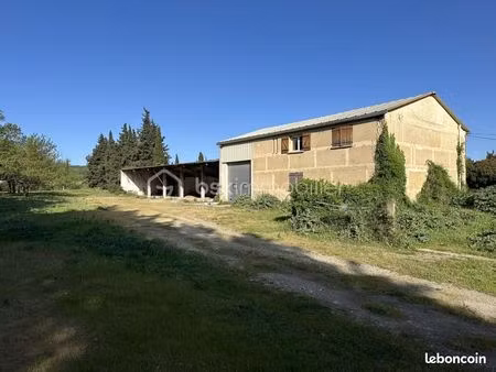 immeuble 6 pièces 225 m²