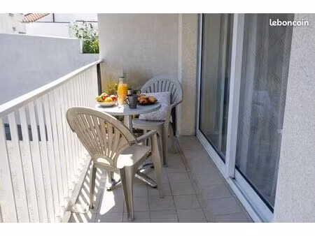 studio avec balcon  parking et cave – proche gare et port