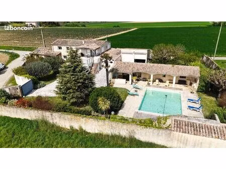 maison en pierre + 1 appartement +1 studio