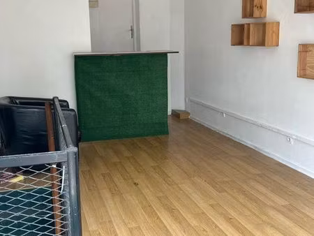 local commercial hyper centre-ville