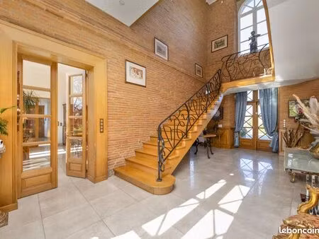 toulouse 31 balma maison : domaine du xviii° de 450 m² + 1 ferme de 430 m² + 2 annexes 200