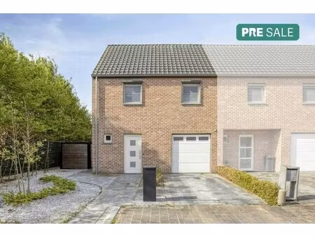 halfopen huis te koop in ieper met 3 kamers  garage en tuin