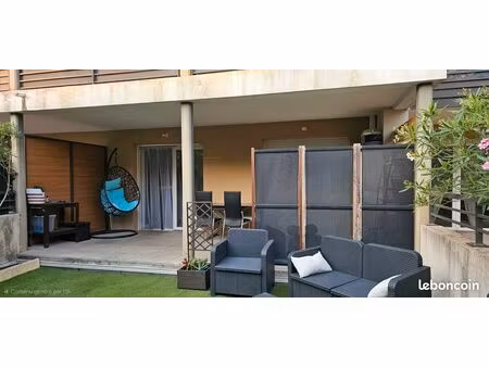 a vendre t2 rez de jardin cuers