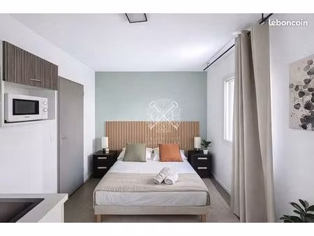 studio 1 pièce 22 m²