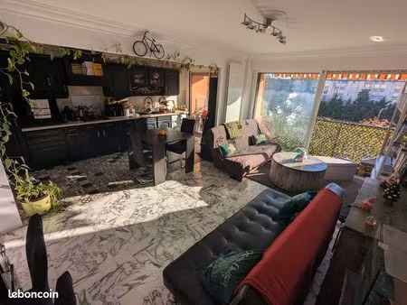 vends 3 pieces 68m2. vauban/appolinaire