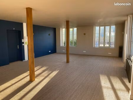 bureaux / salle pfs – superbe vue - erp et ascenseur