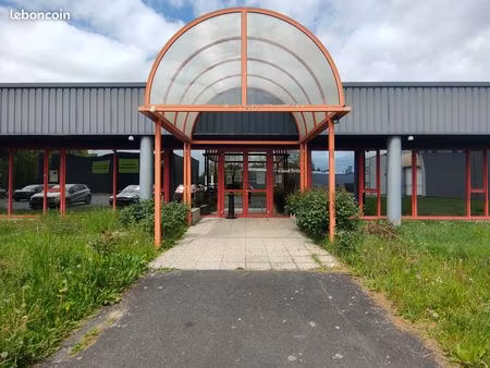 bureaux  salles de réunions  domiciliation commerciale