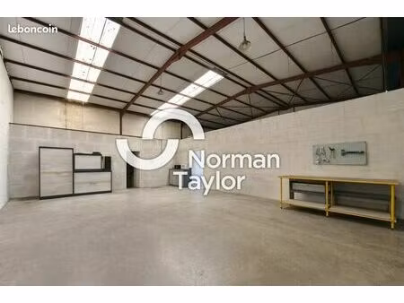 local d'activité 168 m²