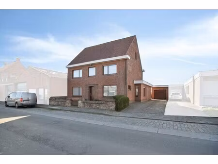 ruime gezinswoning met prachtig verzicht