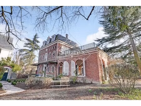 maison de luxe à vendre à saint-cloud