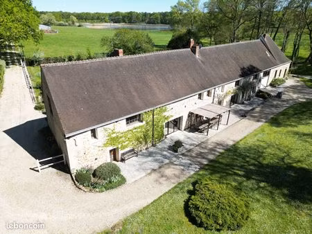 maison 15 pièces 555 m²