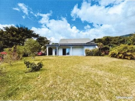 villa f6/7 sur 1000 m2 plat