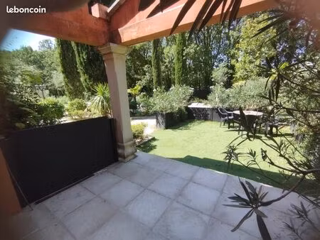 prox aix pt t2 /jardin ds mas pleine nature chevaux
