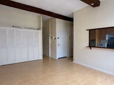 appartement f3 56 m² – lille rihour hypercentre – très lumineux – faibles charges