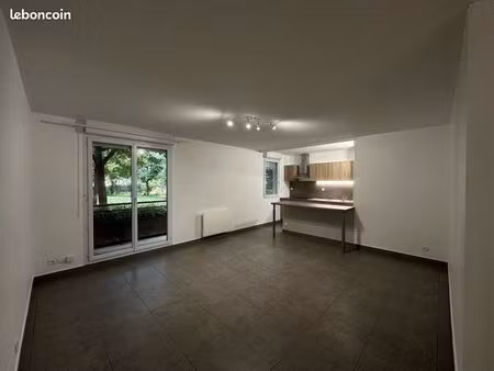 location appartement 50m2 + parking à macon (71)  proche sancé