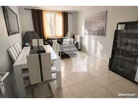 appartement 3 pièces 54 m²