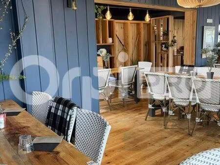 local restaurant  bar 287 m²