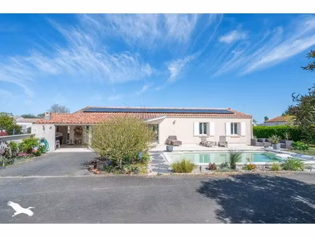 vente maison 5 pièces 165 m² à bourcefranc-le-chapus (17560)  448 232 €