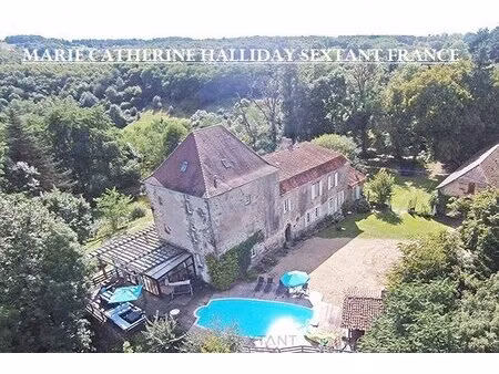 en vente château 600 m² – 1 090 000 € |saint-jory-de-chalais