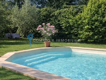 villa 5 pièces 177 m²