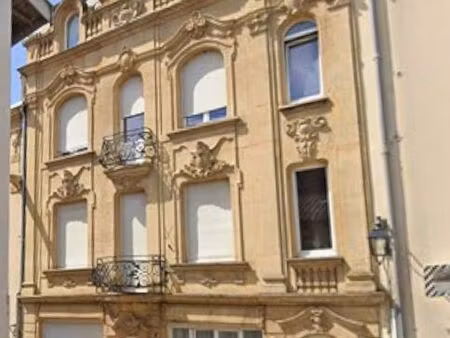 immeuble 279 m² moyeuvre-grande