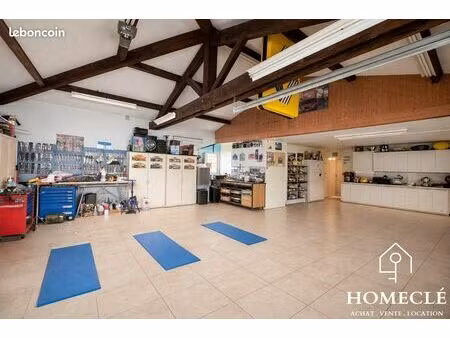 appartement 7 pièces 250 m²