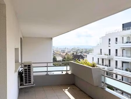 appartement 61m2 avec terrasse et parking – quartier hippodrome  pau