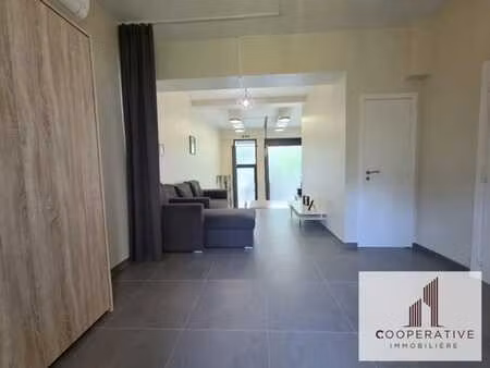 superbe studio rénové avec jardin privatif à deux pas de la