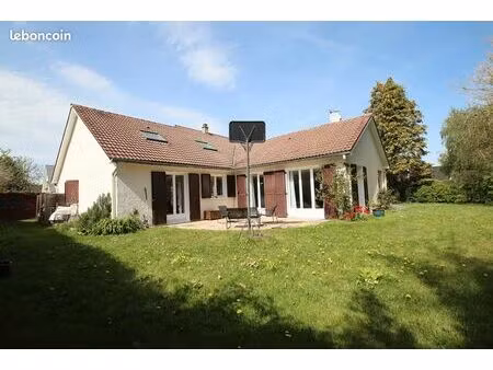 maison 9 pièces 200 m²