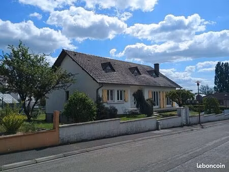 maison individuelle 7 pièces 148 m2