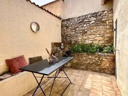 maison de ville avec cour sans vis-à-vis – 2 chambres – quartier calme