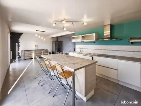 maison 6 pièces 152 m²