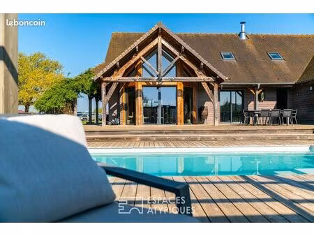 villa 7 pièces 239 m²