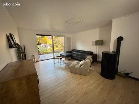 maison semi-mitoyenne 80 m² – 3 ch – jardin – garage – les prés