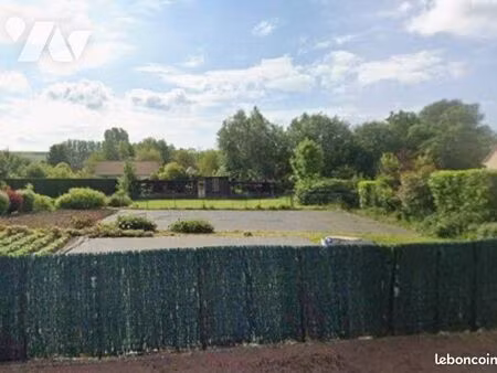 terrain 1100 m² estreelles