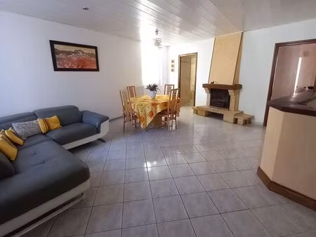 grand appartement + garage + atelier + cave