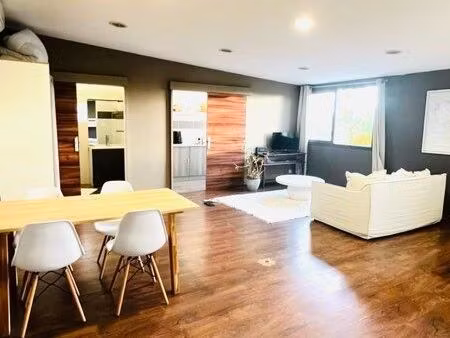 grand studio de 50m2 sécurisé et cadre verdoyant