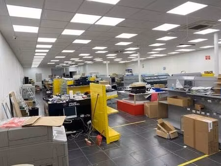 local commercial à louer