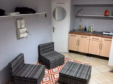 vend local / entrepôt