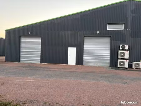 local 130m2 à louer à st laurent de la prée