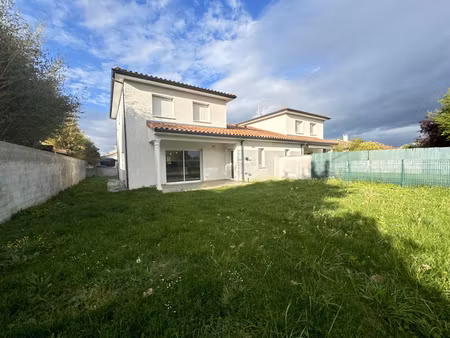 maison t5 de 112 m2 avec un garage de 20 m2