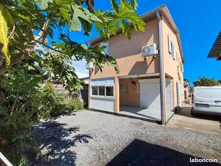 maison la marine sainte suzanne