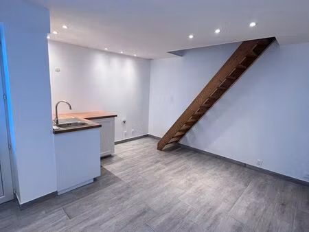 immeuble deux appartements et un garage