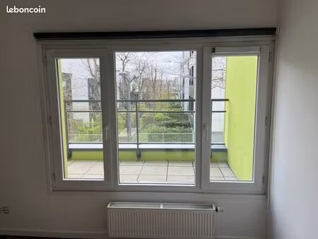 lille grand palais t4 état neuf