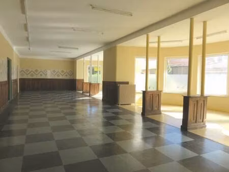 local commercial à louer